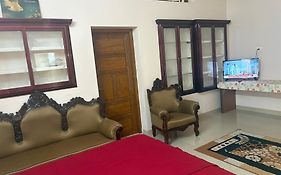 Guruvayur Homestay - 2 Ac Bedrooms, Hall & Veranda
